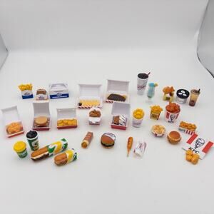 Zuru Mini Brands Foodie Fast Food Takeout Lot Of 30 Restaurant Item Miniatures